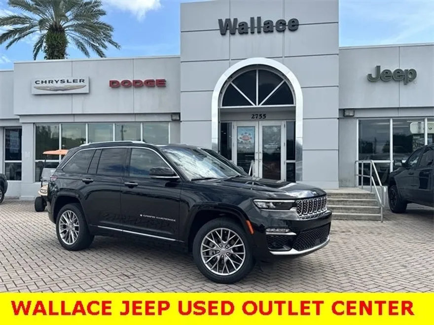 2023 Jeep Grand Cherokee Summit photo 1