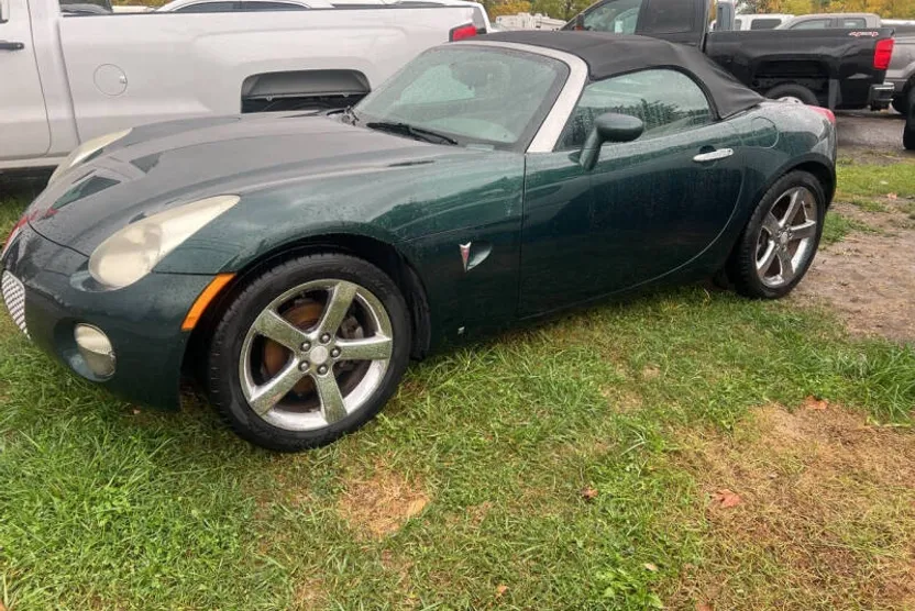 2008 Pontiac Solstice CV photo 1