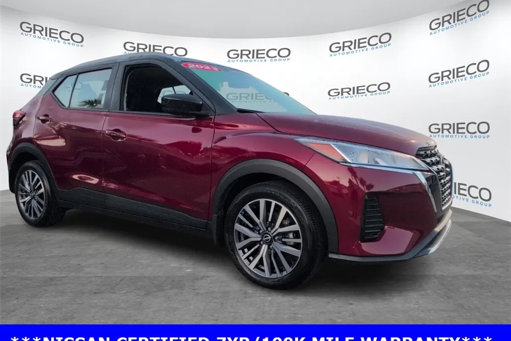 2023 Nissan Kicks SV photo 1