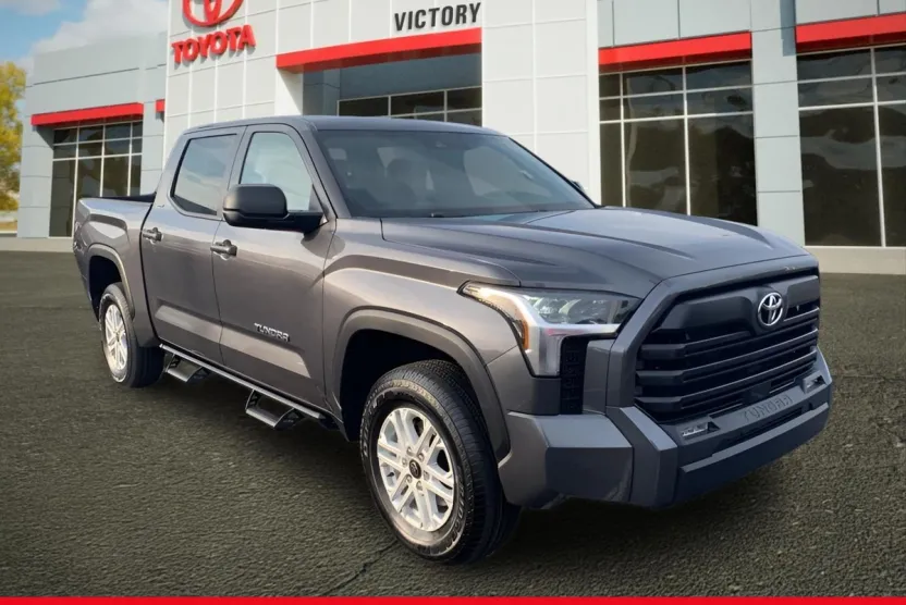 2026 Toyota Tundra SR5 CrewMax photo 1