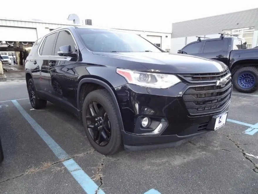 2020 Chevrolet Traverse 1LT photo 1