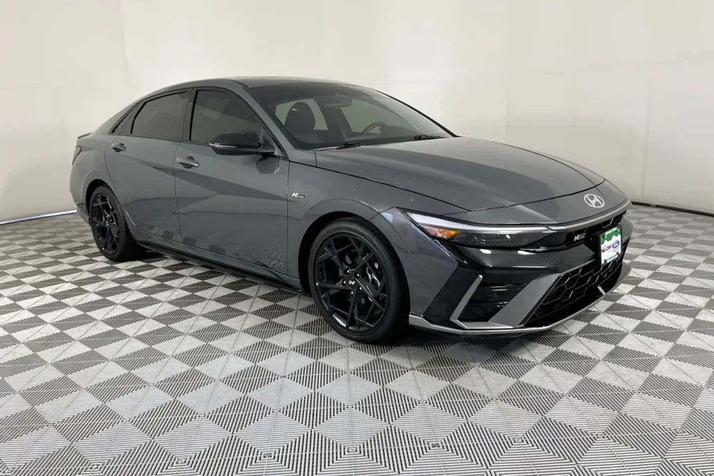 2025 Hyundai Elantra N Line photo 1