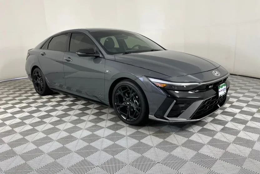 2025 Hyundai Elantra N Line photo 1