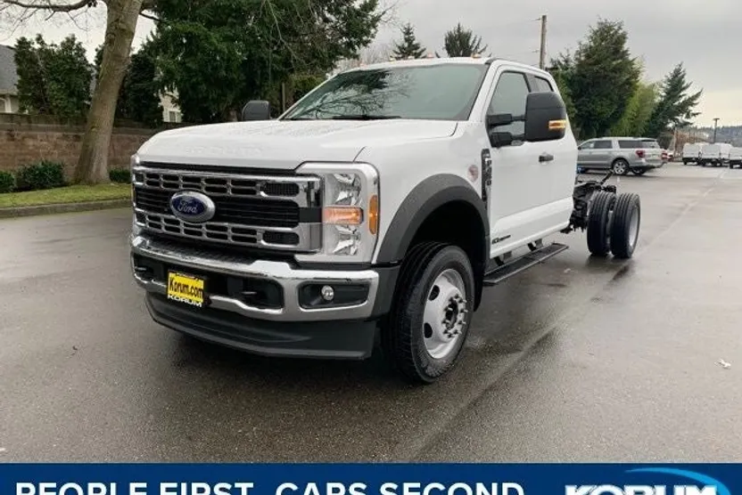 2024 Ford F-450 photo 1