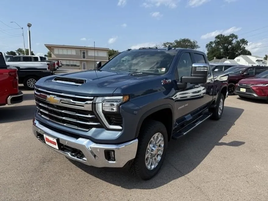 2025 Chevrolet Silverado 2500HD LTZ photo 1