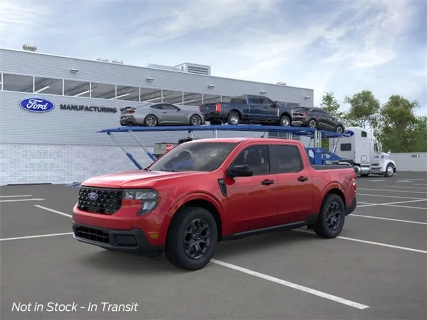 2025 Ford Maverick XLT photo 1