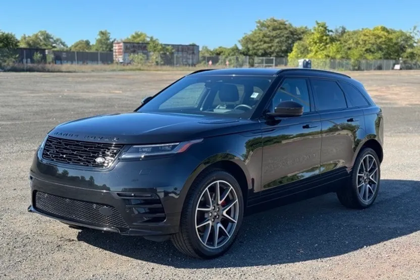 2024 Land Rover Range Rover Velar SE photo 1