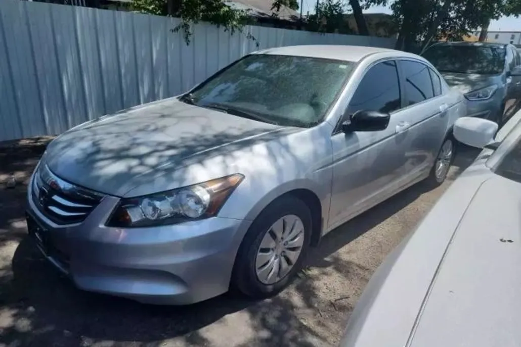 2012 Honda Accord LX photo 1