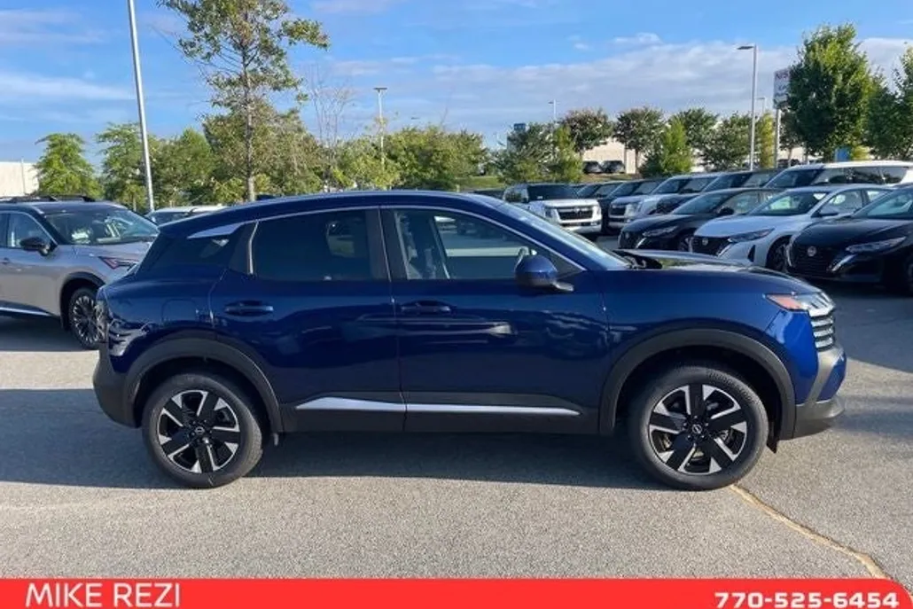 2025 Nissan Kicks SV photo 1