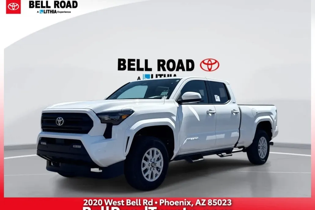 2025 Toyota Tacoma SR5 photo 1