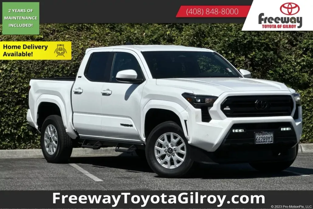 2024 Toyota Tacoma SR5 photo 1