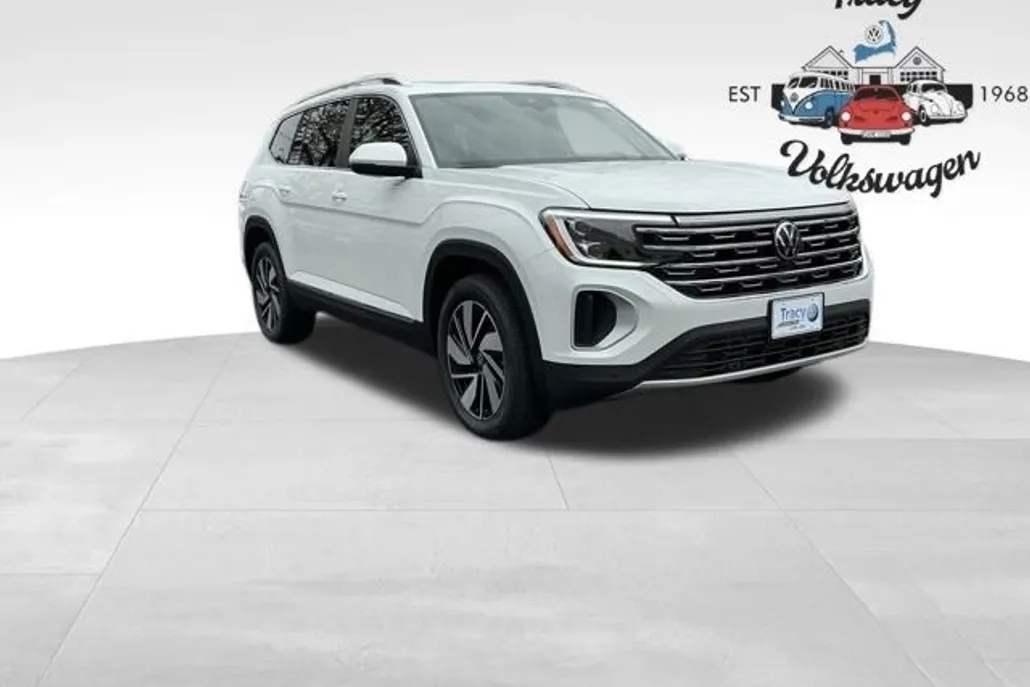 2025 Volkswagen Atlas SEL photo 1