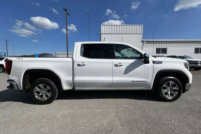 2020 Gmc Sierra 1500 SLE photo 1