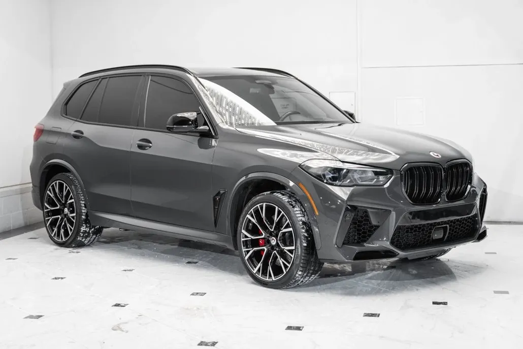 2022 Bmw X5 M photo 1