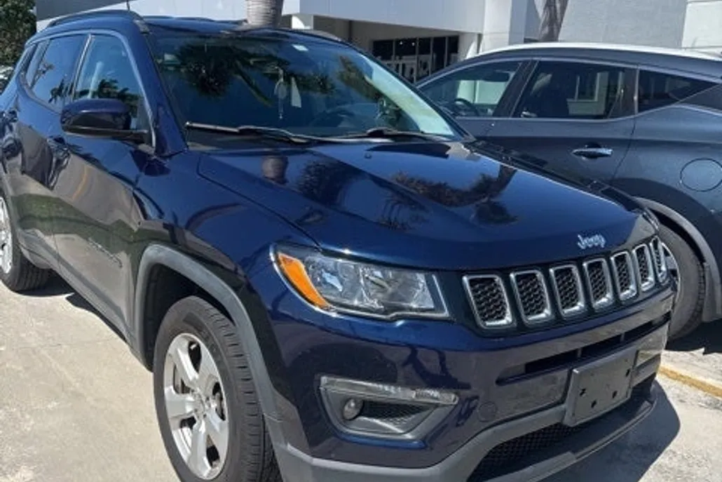 2018 Jeep Compass Latitude photo 1