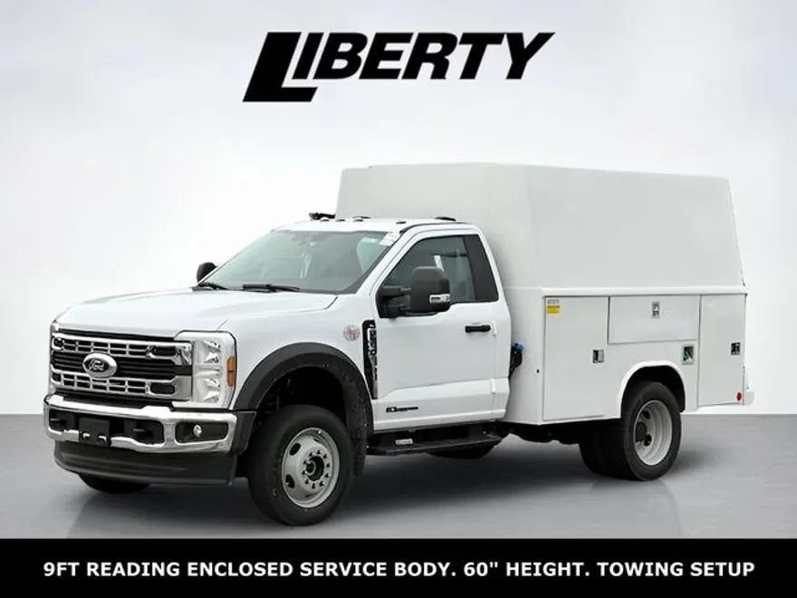 2025 Ford F-550 photo 1