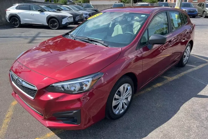 2018 Subaru Impreza 2.0i photo 1