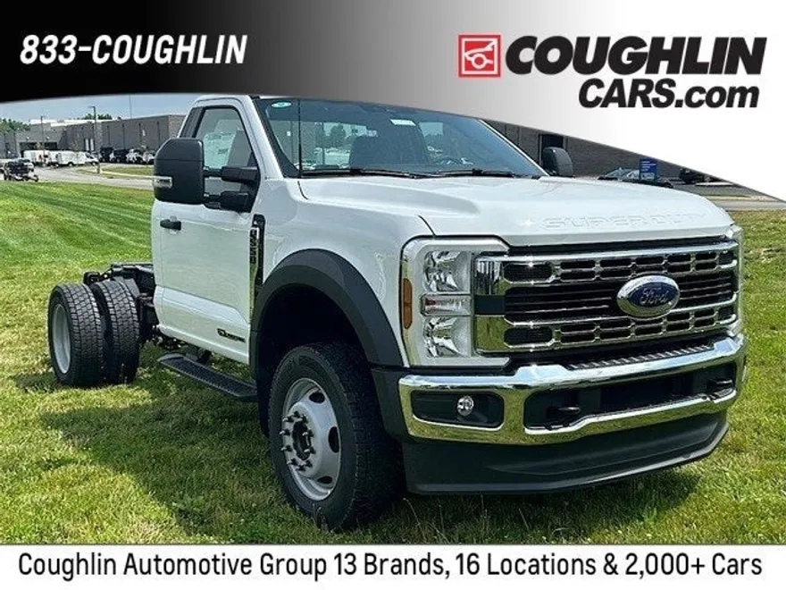 2025 Ford F-550 XL photo 1