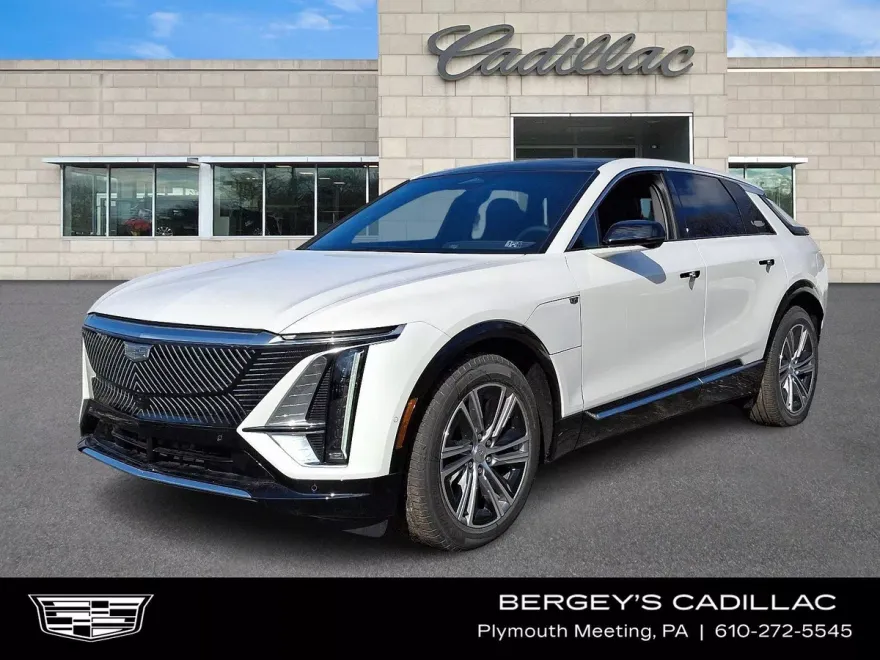 2025 Cadillac Lyriq Luxury photo 1