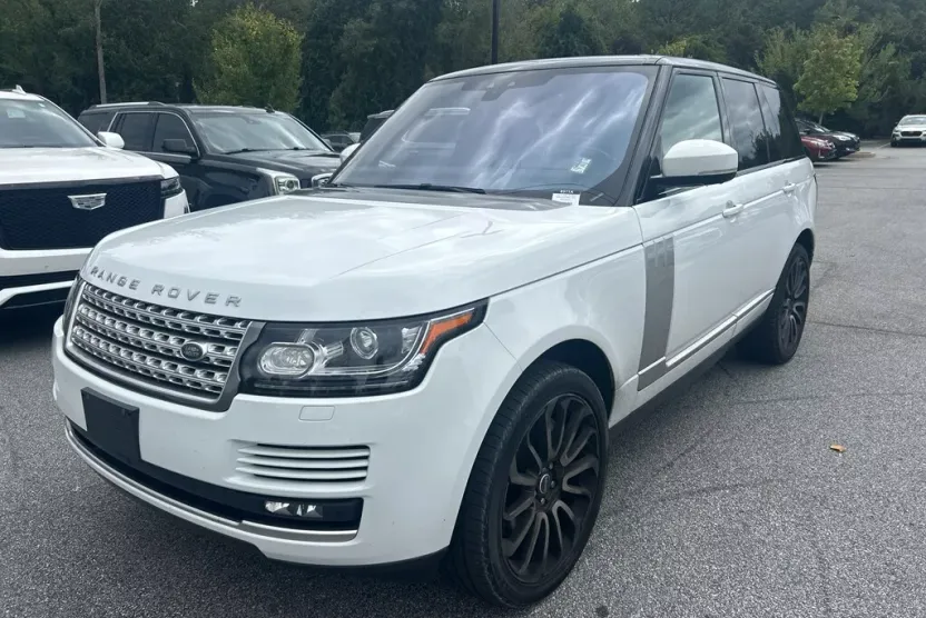 2017 Land Rover Range Rover SuperCharged photo 1