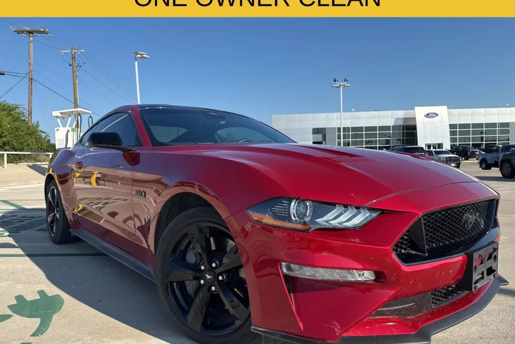 2023 Ford Mustang GT Premium photo 1