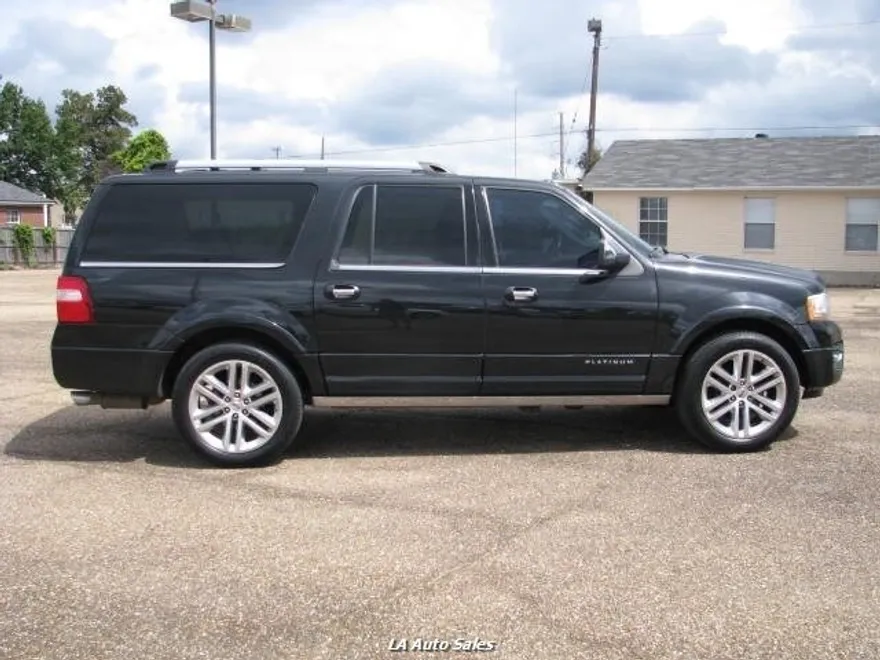 2015 Ford Expedition EL Platinum photo 1