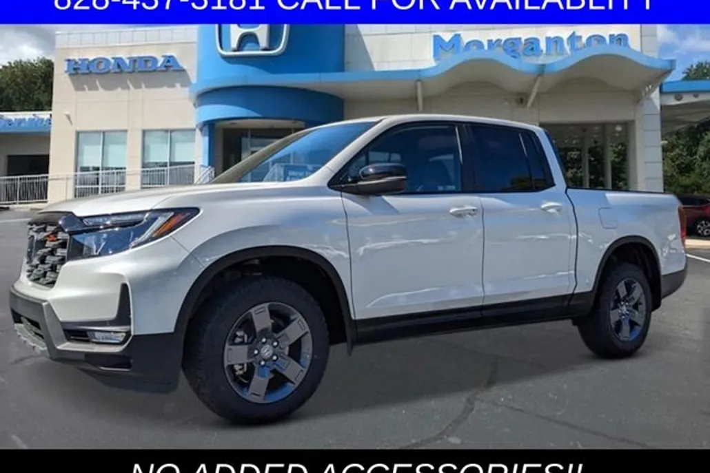 2025 Honda Ridgeline TrailSport photo 1