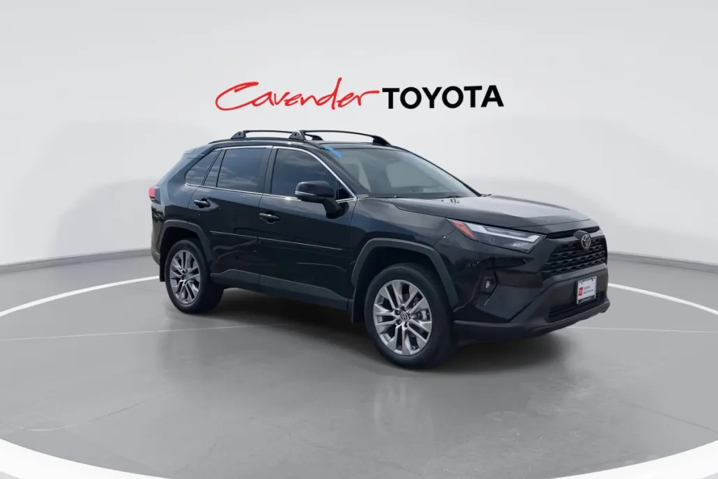 2025 Toyota RAV4 XLE Premium photo 1