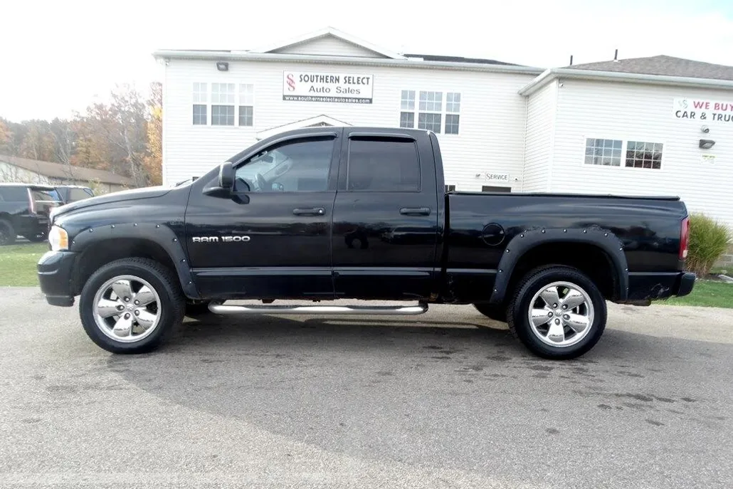 2004 Dodge Ram ST photo 1