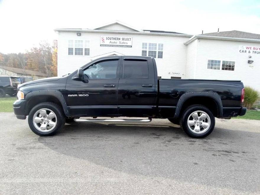 2004 Dodge Ram ST photo 1