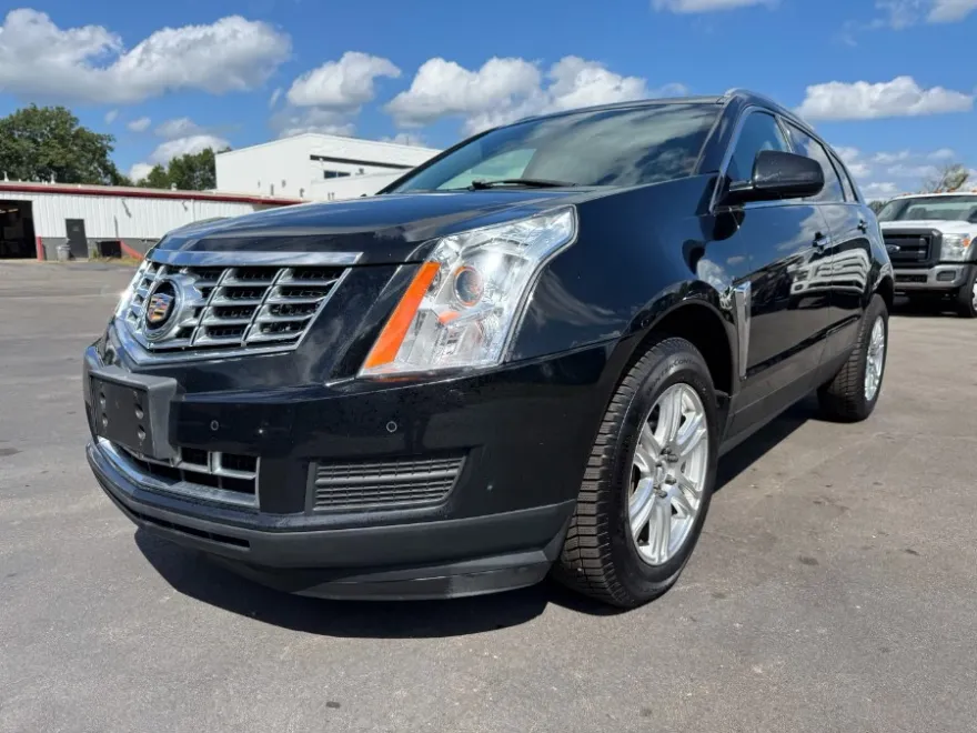 2016 Cadillac SRX Luxury photo 1