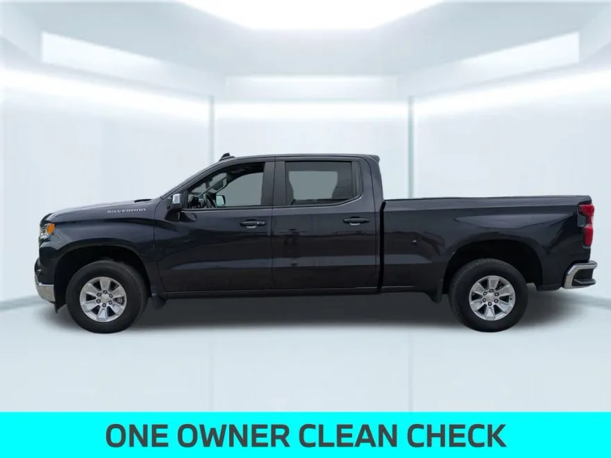 2024 Chevrolet Silverado 1500 LT photo 1