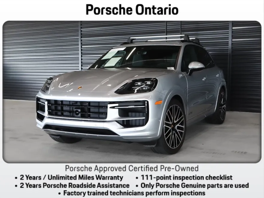 2025 Porsche Cayenne GTS photo 1