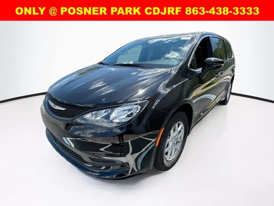 2026 Chrysler Voyager LX photo 1
