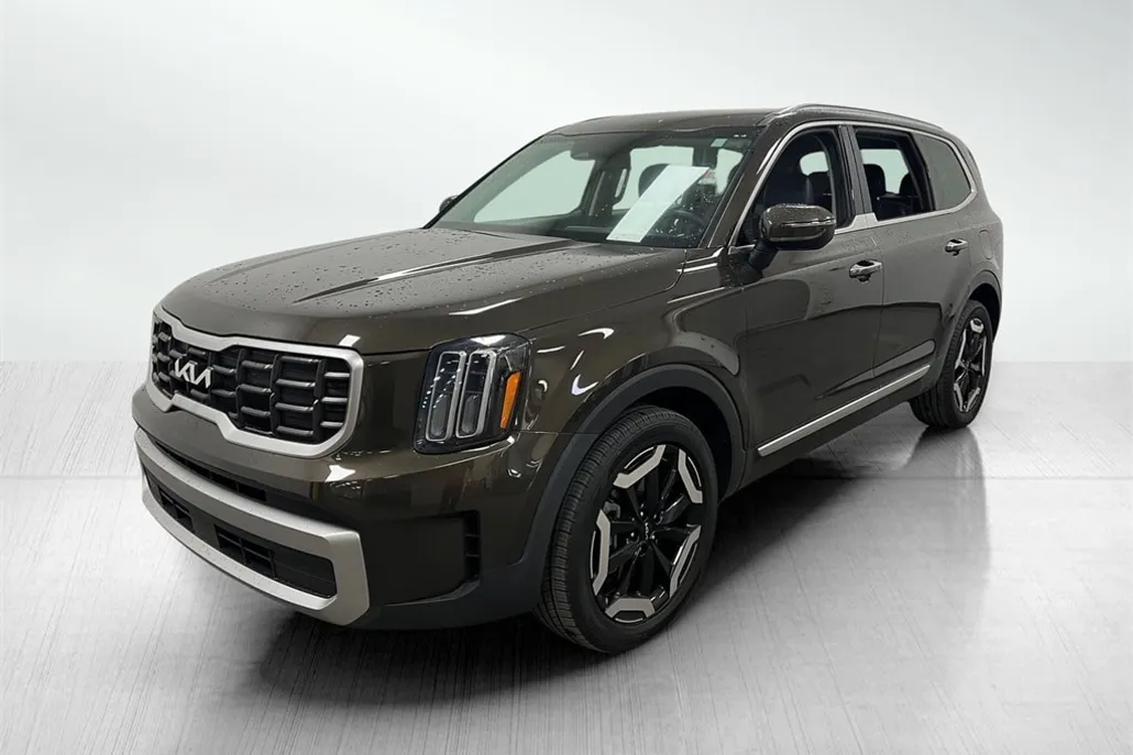 2023 Kia Telluride S photo 1