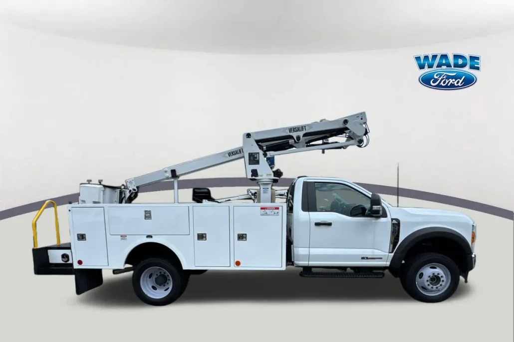 2023 Ford F-550 XL photo 1