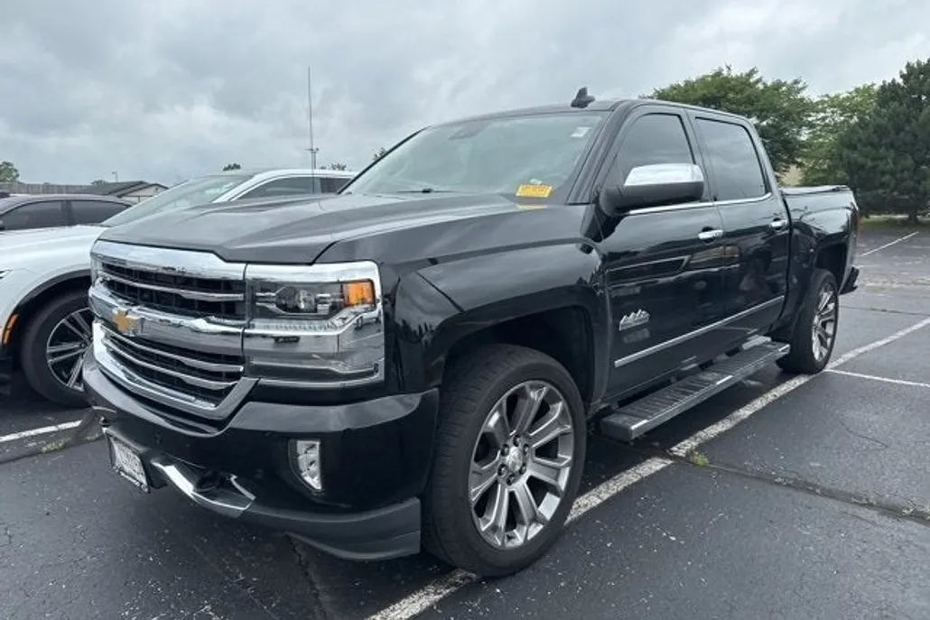 2018 Chevrolet Silverado 1500 High Country photo 1