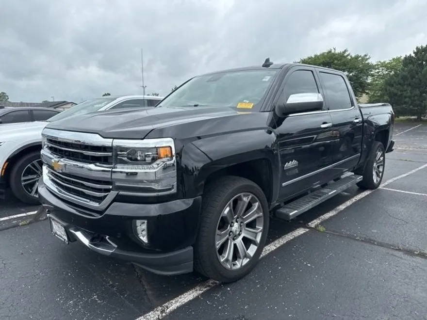 2018 Chevrolet Silverado 1500 High Country photo 1