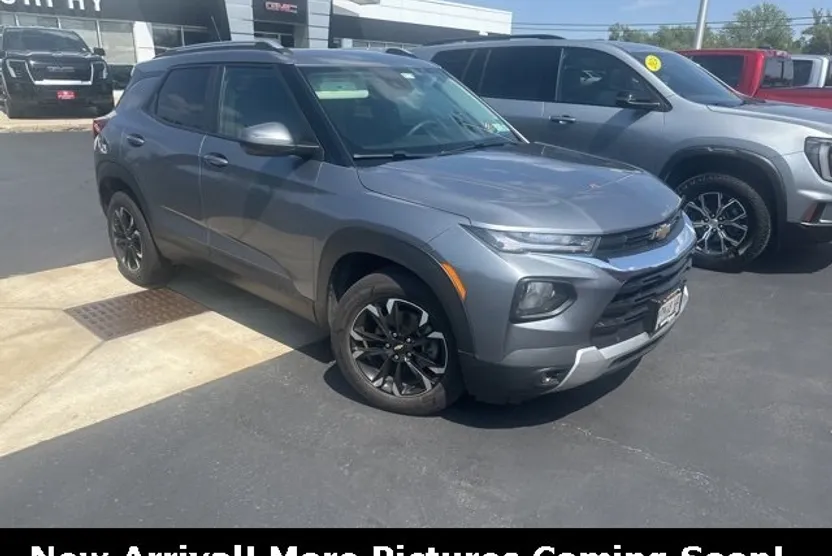 2021 Chevrolet Trailblazer LT photo 1