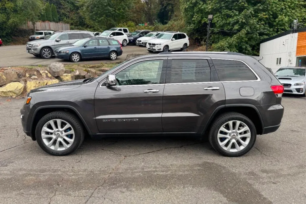 2017 Jeep Grand Cherokee Limited photo 1