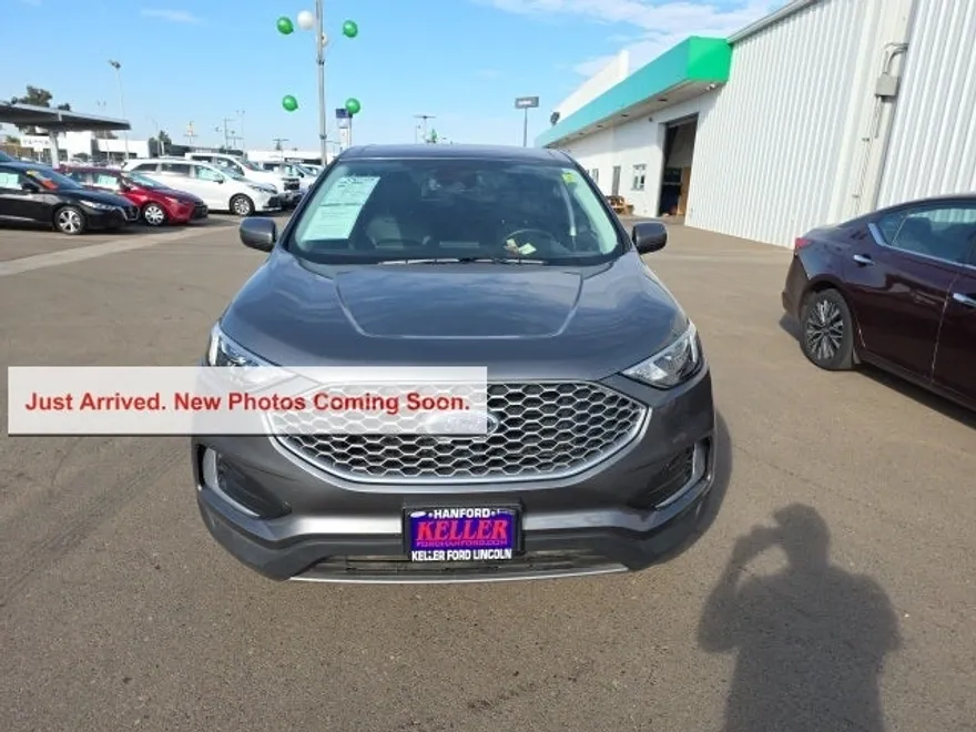 2023 Ford Edge SEL photo 1