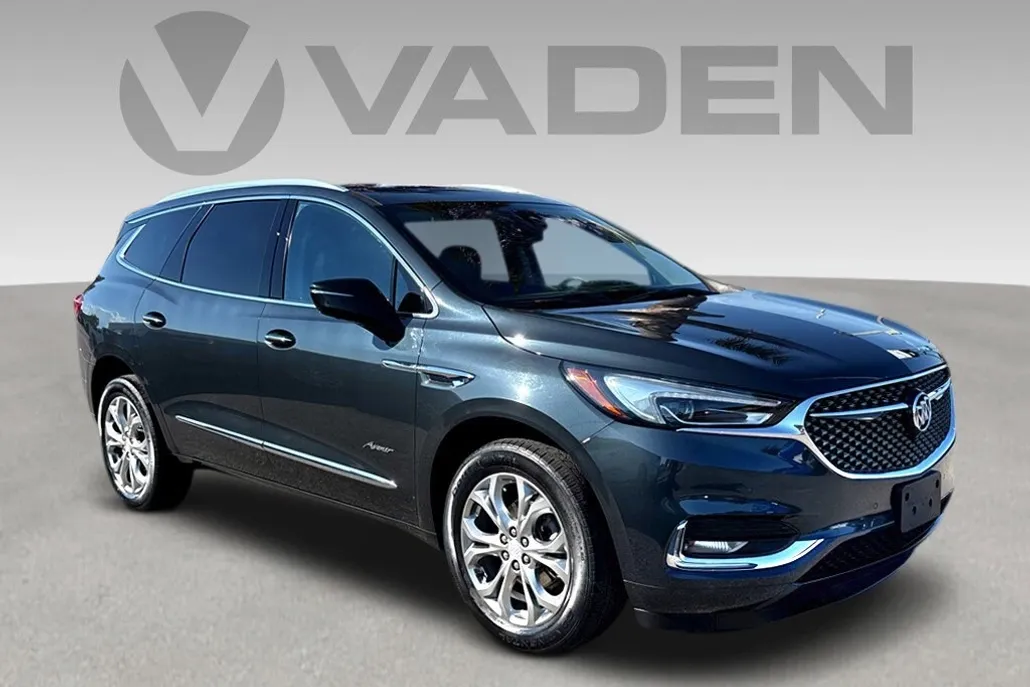 2021 Buick Enclave Avenir photo 1