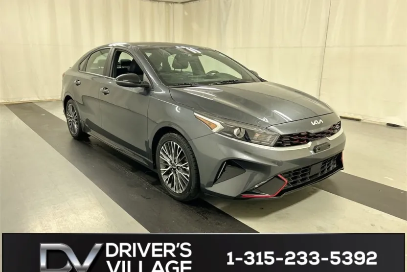 2023 Kia Forte GT-Line photo 1