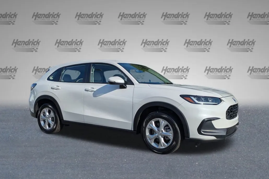 2025 Honda HR-V LX photo 1