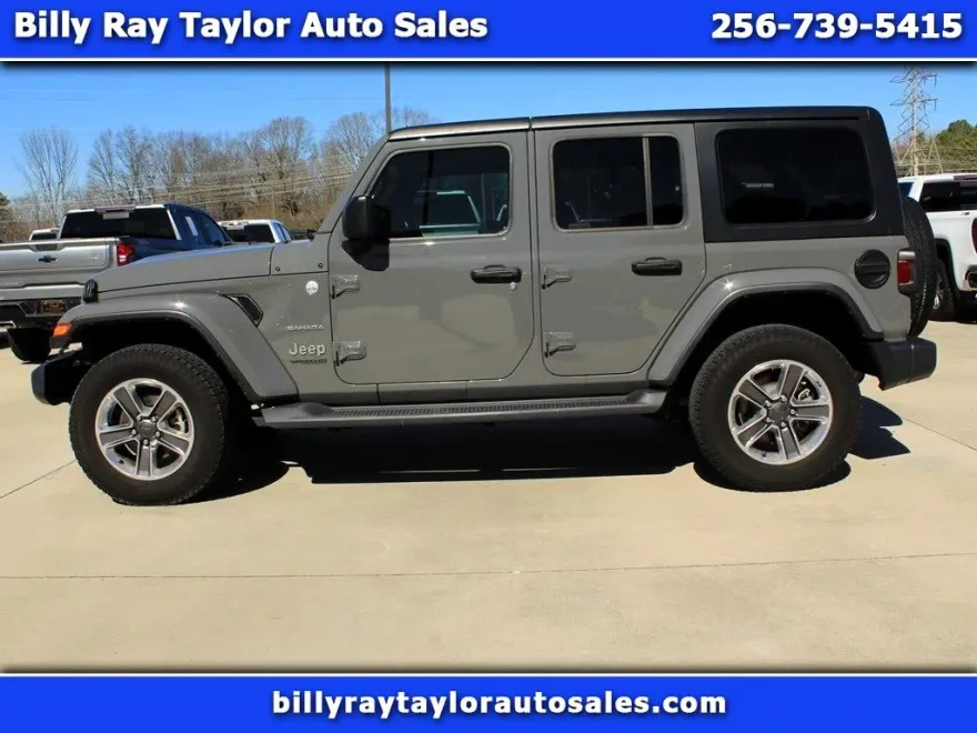 2021 Jeep Wrangler Sahara photo 1