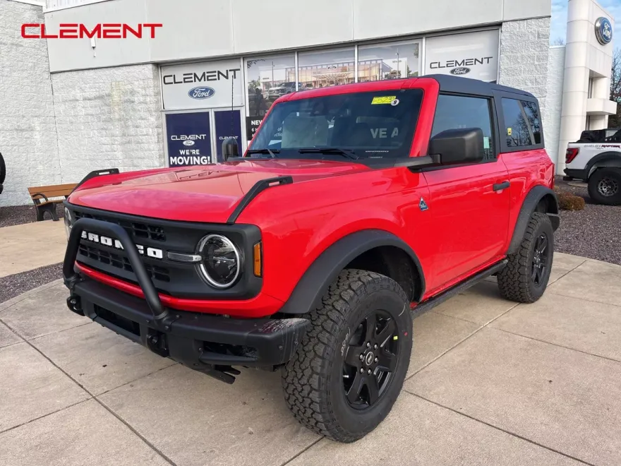 2024 Ford Bronco Black Diamond photo 1