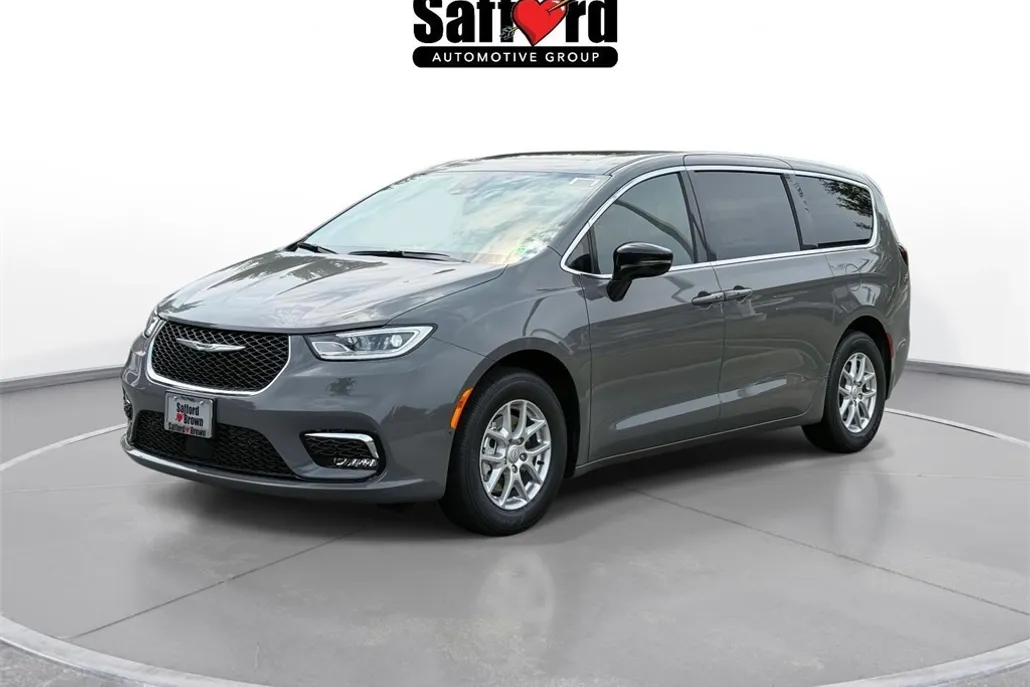 2025 Chrysler Pacifica photo 1
