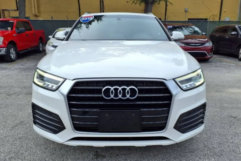 2018 Audi Q3 Premium Plus photo 1