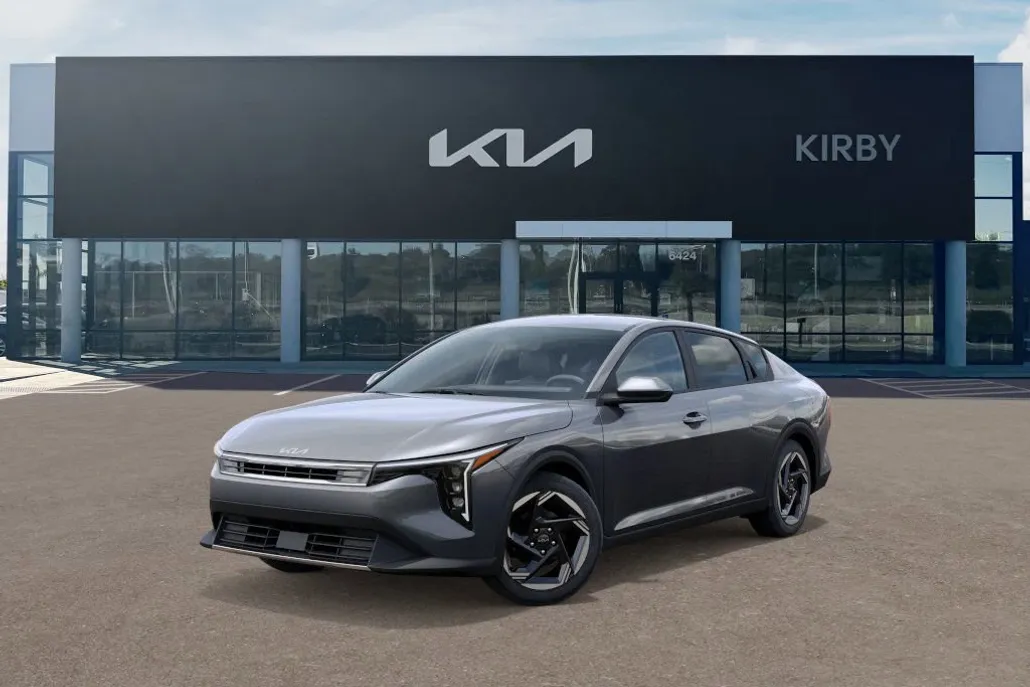 2025 Kia K4 EX photo 1