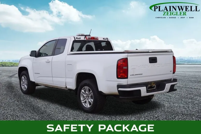 2022 Chevrolet Colorado LT photo 1